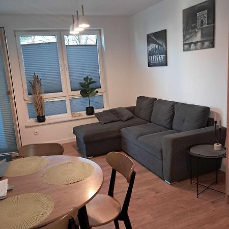 Apartament Julia 1-4 Os Starowapiennikowa 42A Z Balkonem Ze Sniadaniem Kontynentalnym Kielce Exterior photo