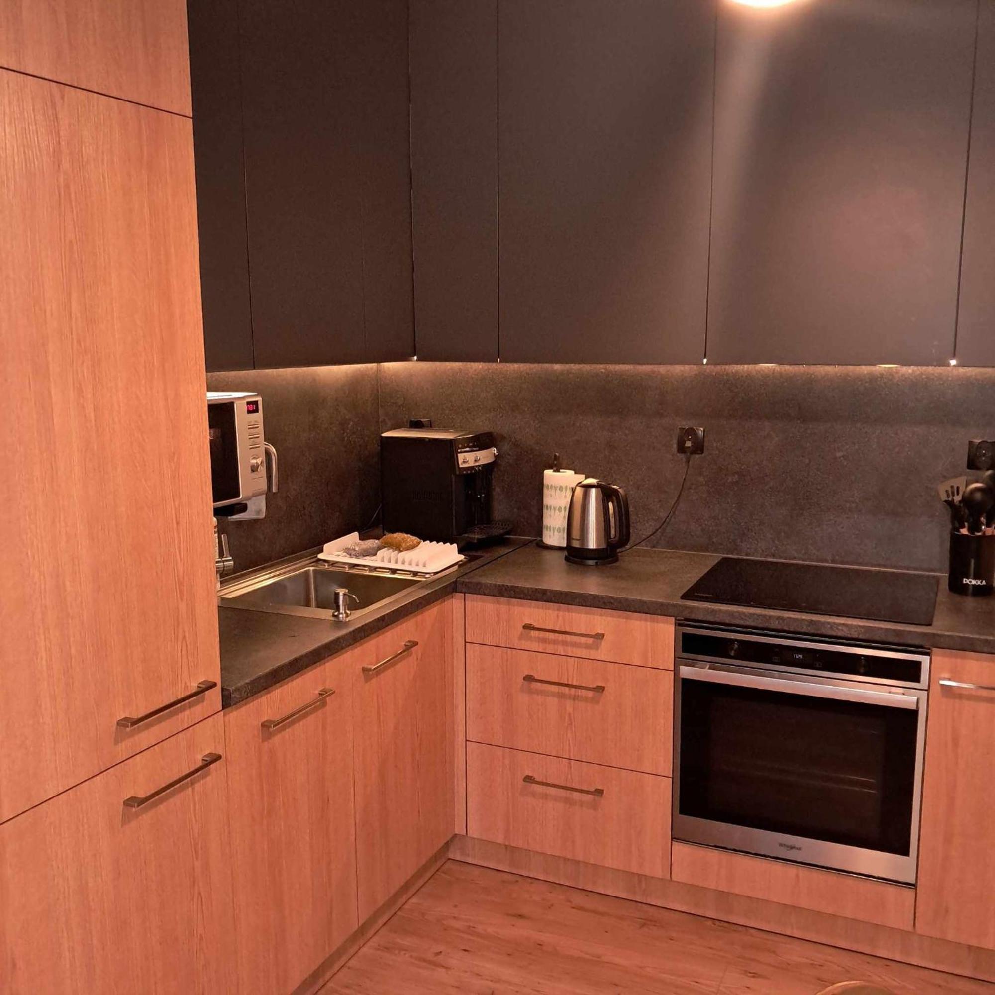 Apartament Julia 1-4 Os Starowapiennikowa 42A Z Balkonem Ze Sniadaniem Kontynentalnym Kielce Exterior photo
