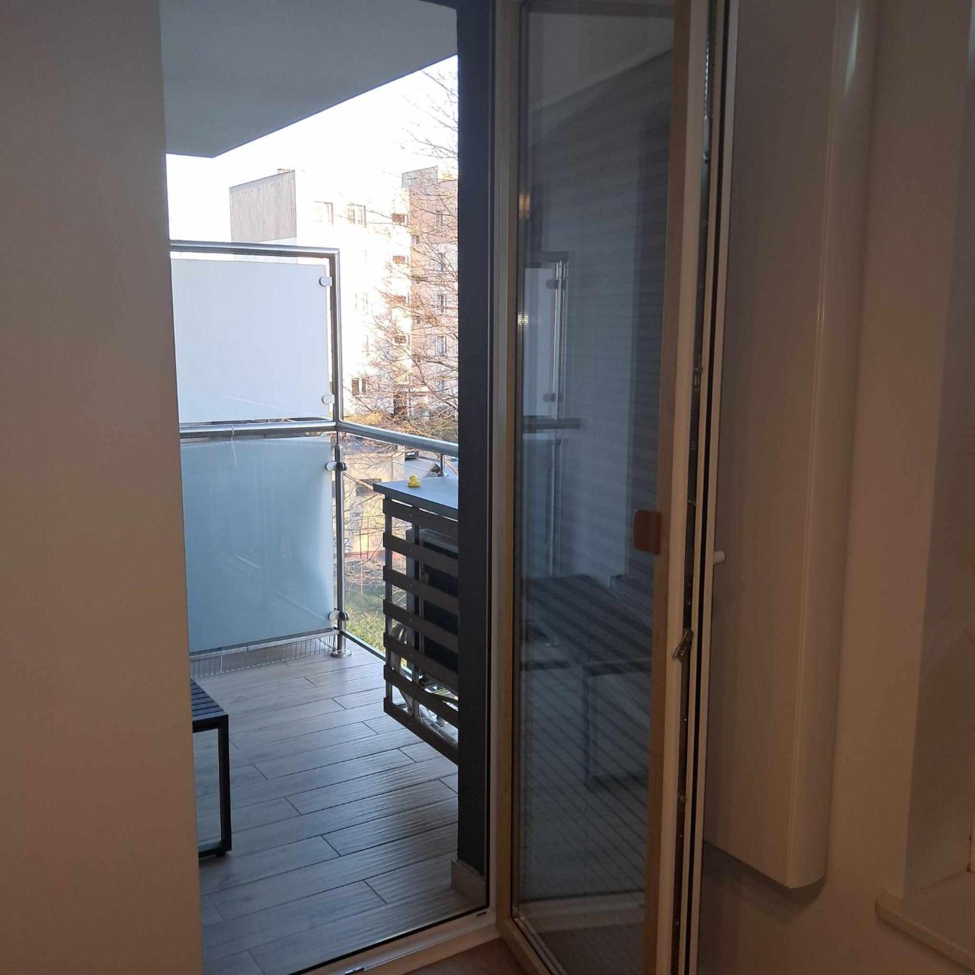 Apartament Julia 1-4 Os Starowapiennikowa 42A Z Balkonem Ze Sniadaniem Kontynentalnym Kielce Exterior photo